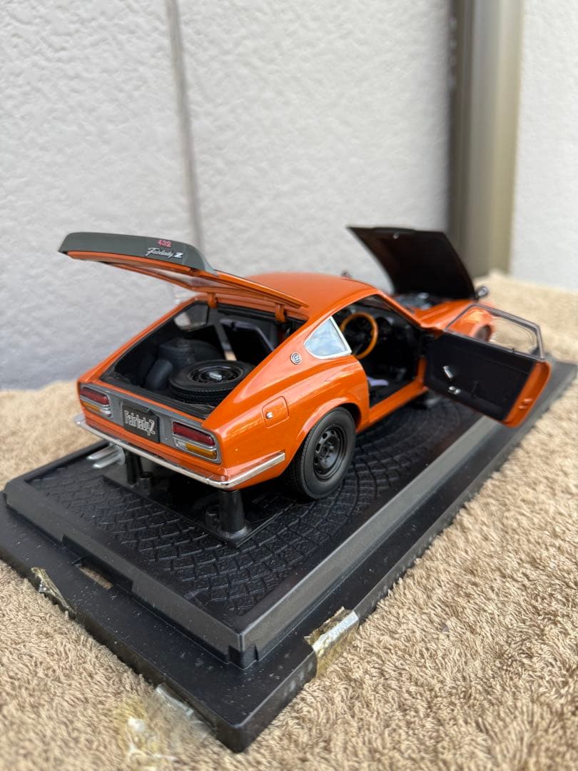 京商 NISSAN FAIRLADY Z-432R オレンジ1/18