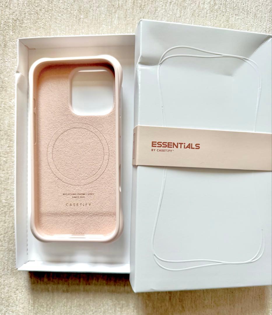 CASSETIFY iPhone 16 Pro シリコンケース ／オーツ