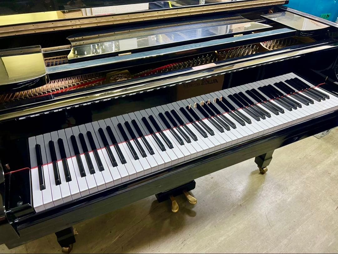 【中古メンテナンス済み】ヤマハグランドピアノ G3E 椅子付き
