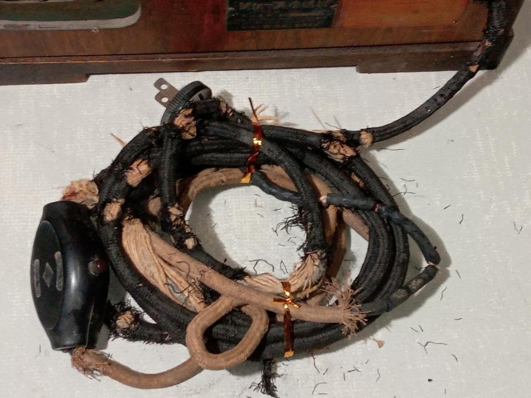 真空管ラジオ シャープ受信機 D65型 木製 ジャンク 昭和レトロ 早川金属工業