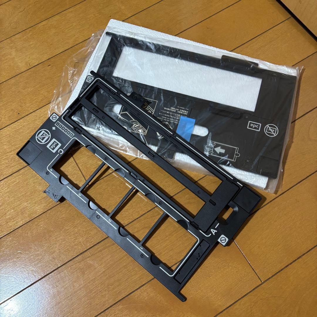 EPSON GT-X830 フラットベッドスキャナー