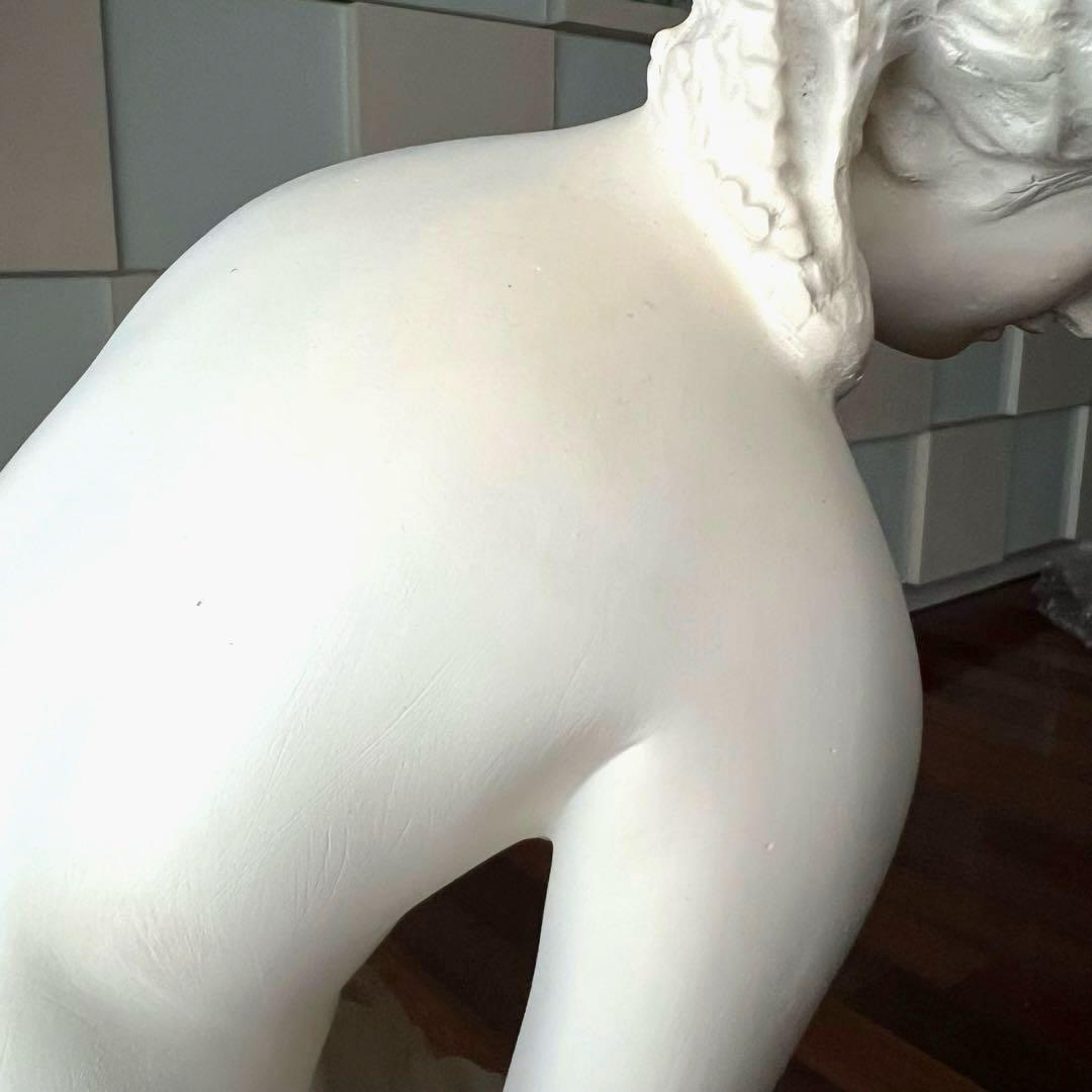 TOP ART社 湯浴みするヴィーナス像 インテリアオブジェ　置物 約64cm