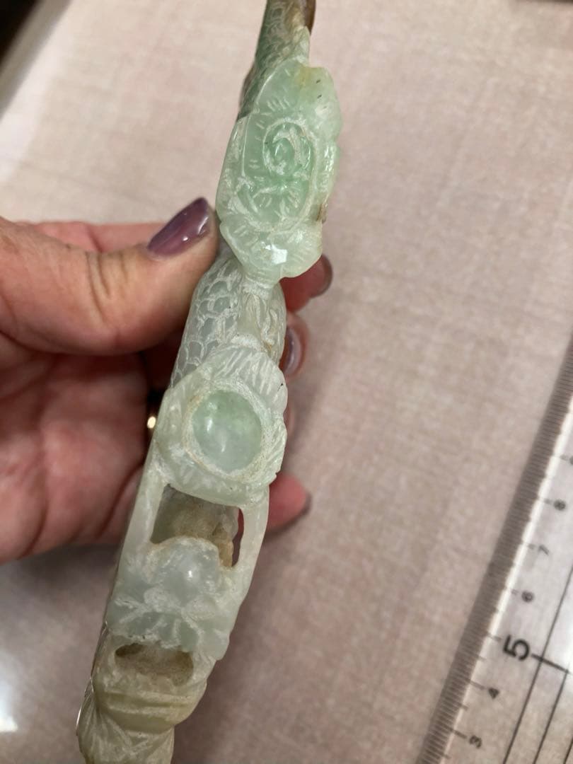 翡翠 ドラゴン 彫刻 龍