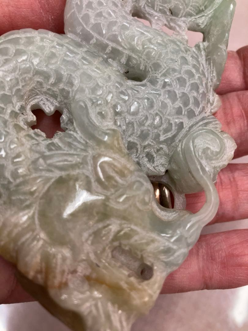 翡翠 ドラゴン 彫刻 龍