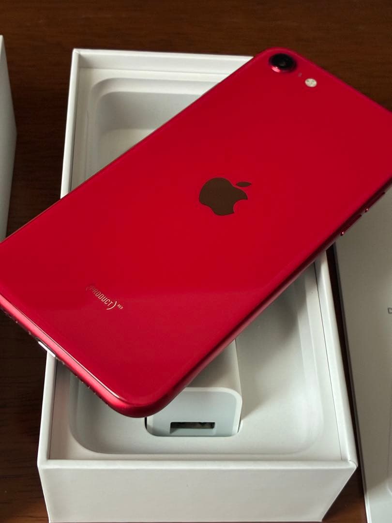 iPhone SE 第二世代　64GB PRODUCT RED