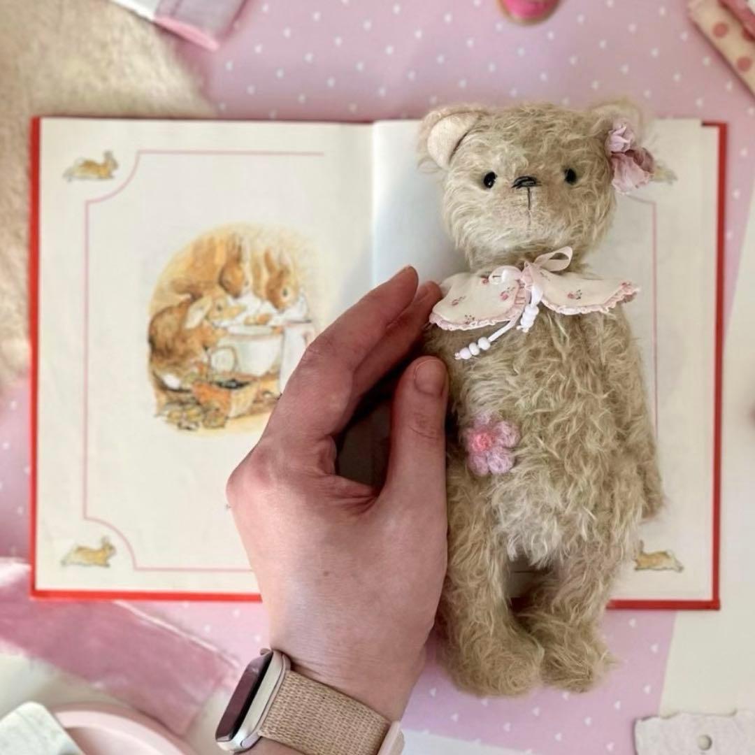 恥ずかしがり屋のくまちゃん アーティストベア テディベア 海外作家様 ぬいぐるみ