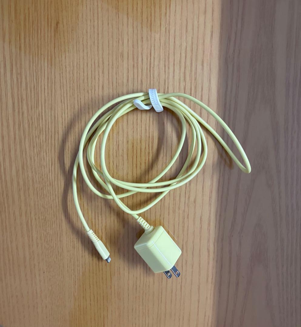 iPhone11本体 64GB 最大容量70% lightningケーブル付き