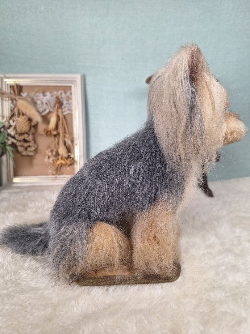 羊毛フェルト ヨークシャーテリア 置物