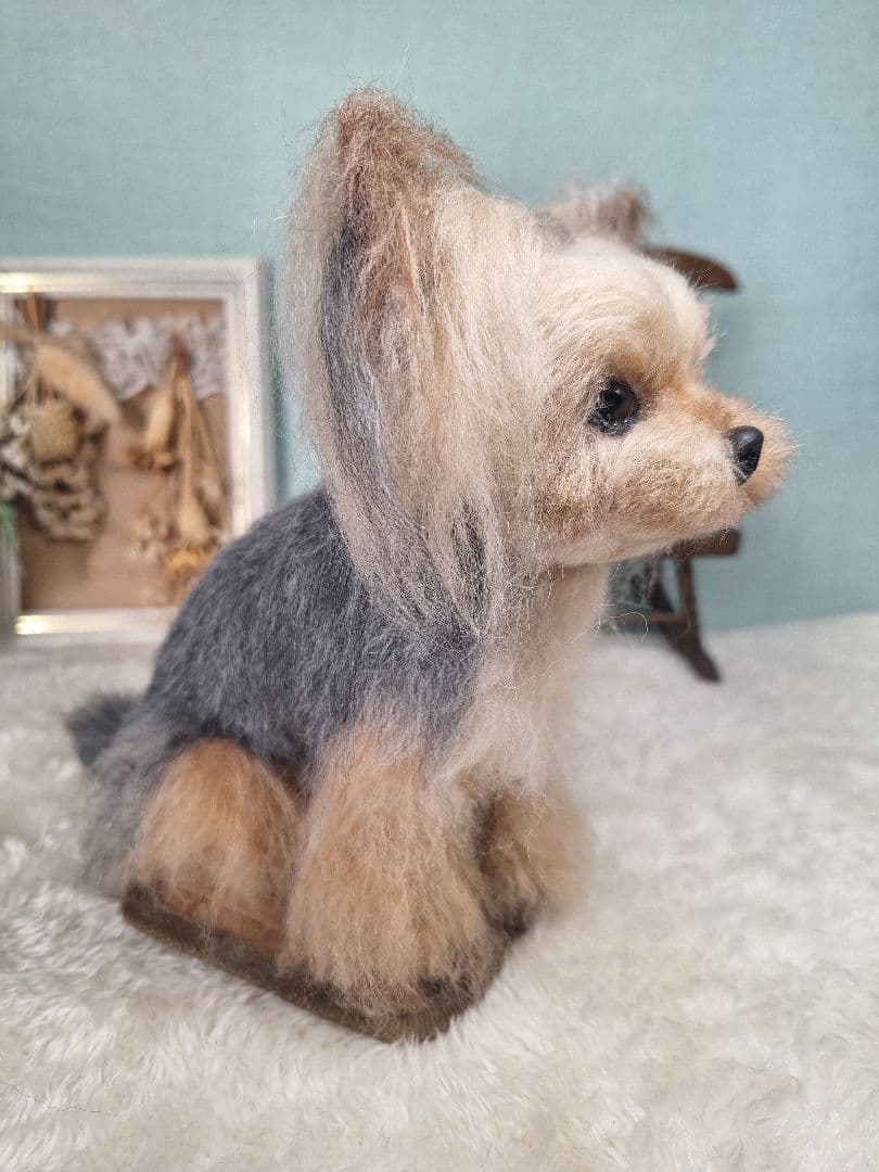 羊毛フェルト ヨークシャーテリア 置物