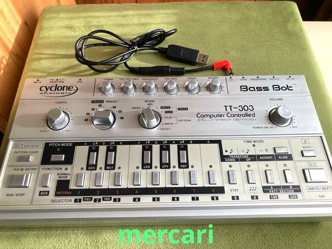 Cyclone Analogic Bass Bot TT-303 mk1 美品