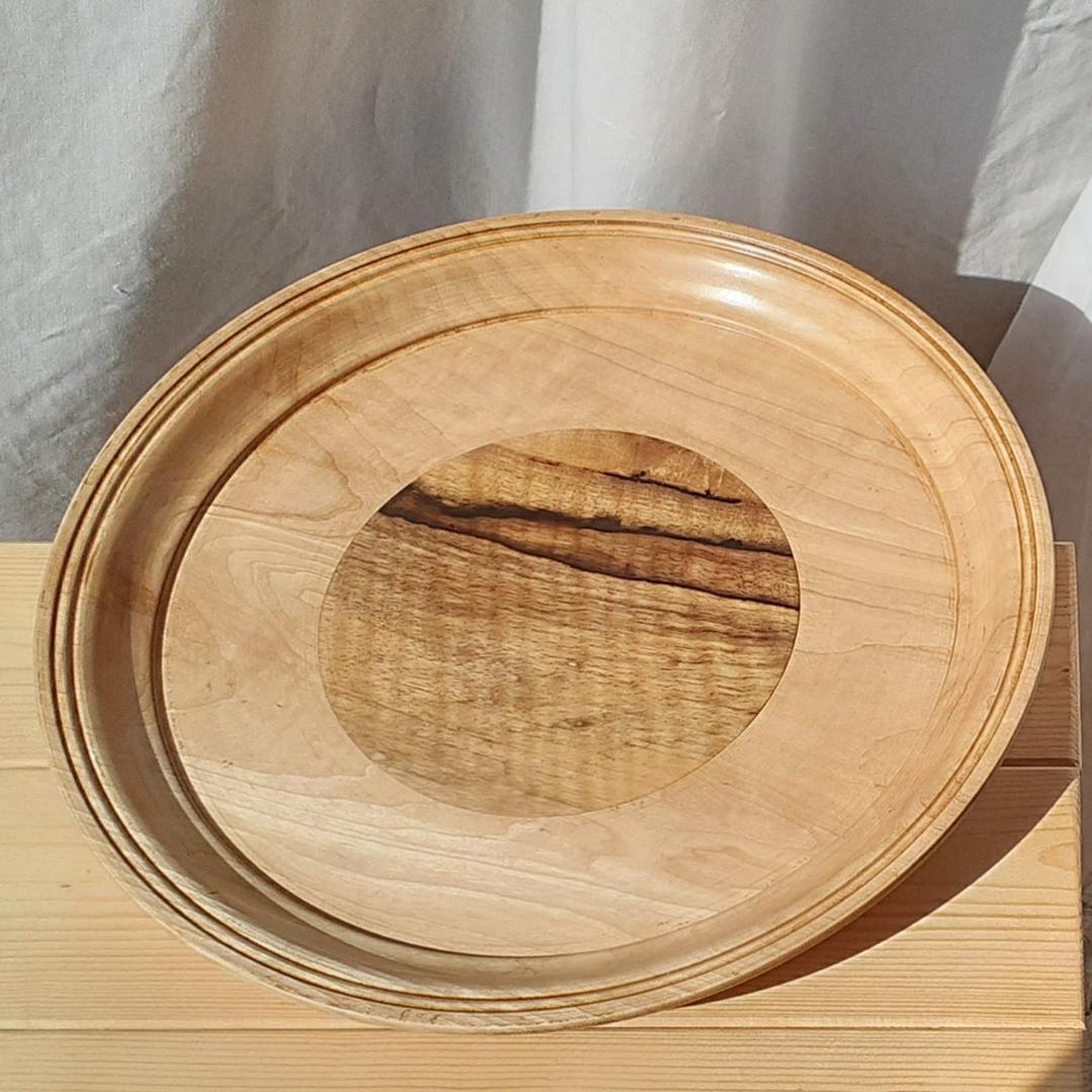 お盆 紅葉(モミジ) 幅31.5cm 高3.3cm 黒柿はめ 飾り盆 超銘木