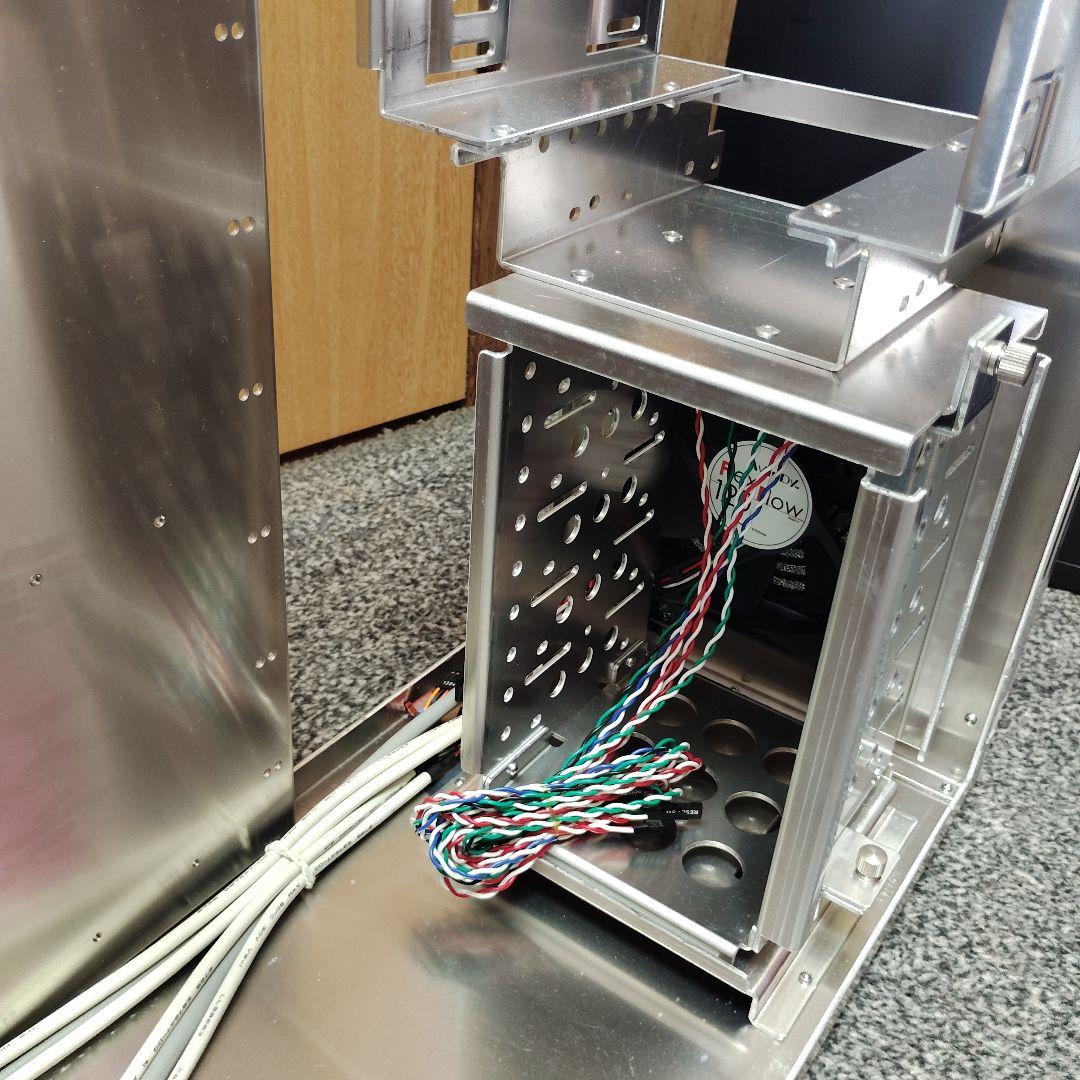 windyアルミケース　ALTIUM SUPER X