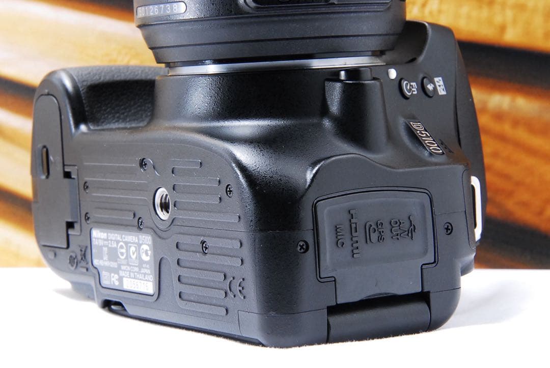 【初心者】一眼レフ Nikon ニコン D5100 バリアングル スマホ転送