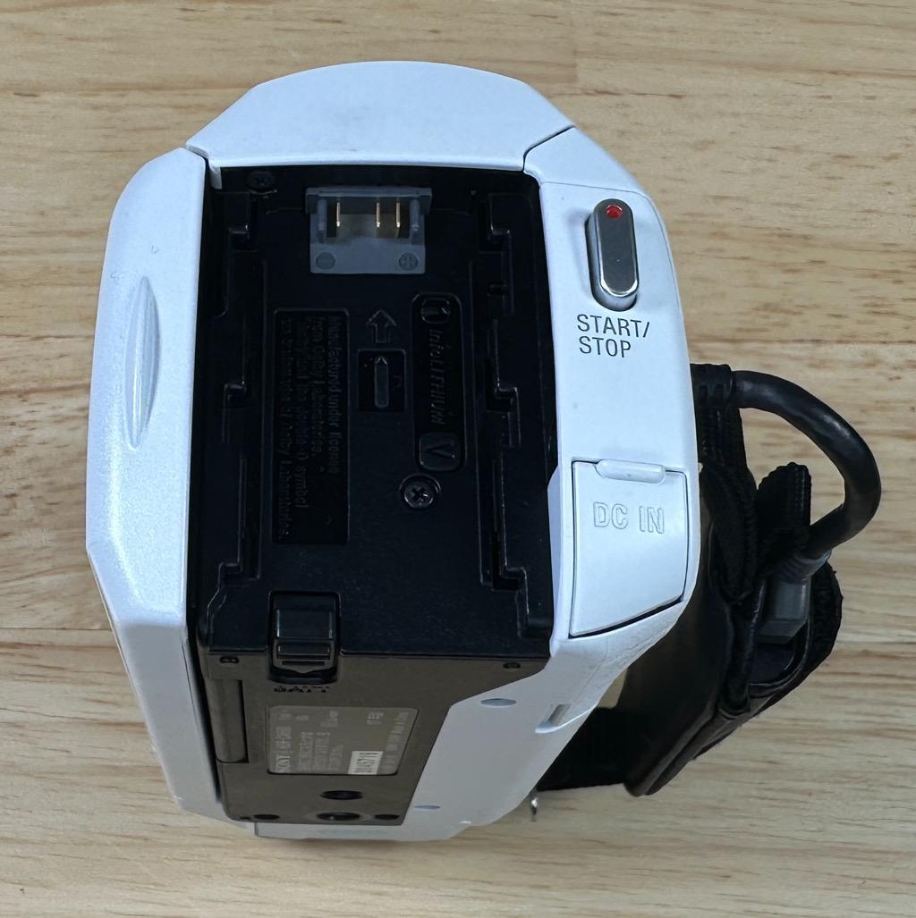 【大容量バッテリ2個・128GB付】SONY HDR-CX680 ホワイト