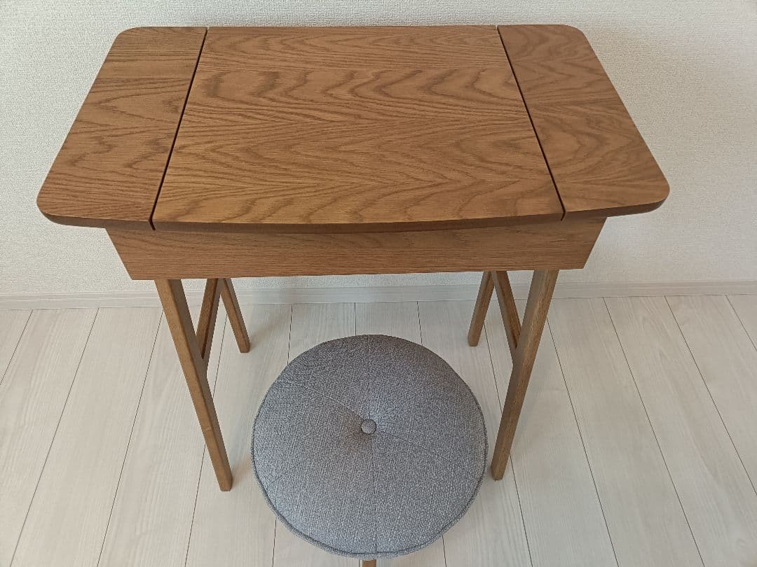 【引取限定】studio CLIP テーパードレッサー&スツール