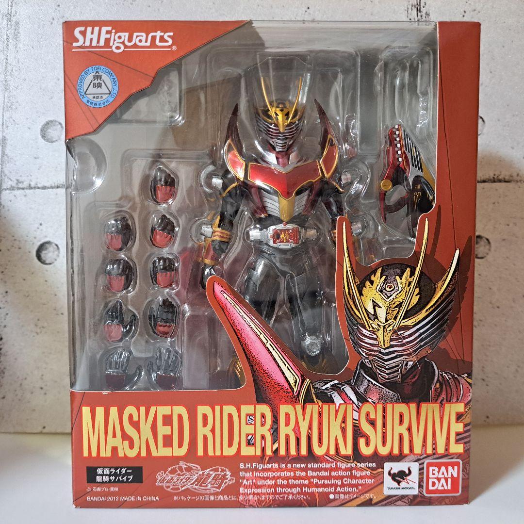 S.H.Figuarts 仮面ライダー龍騎サバイブ