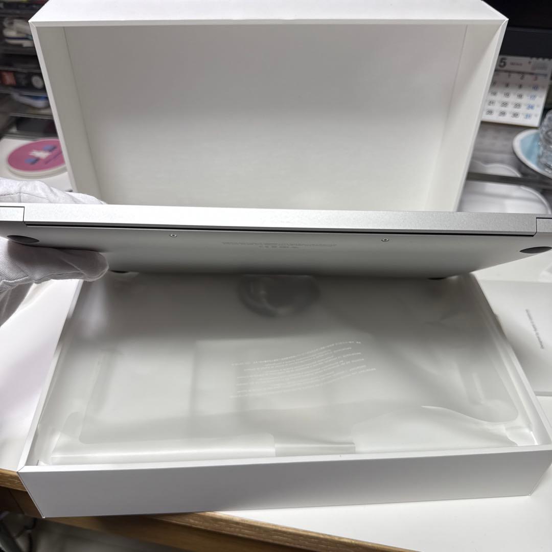 MacBook本体 Apple MacBook Air 13-inch (m1 2020)