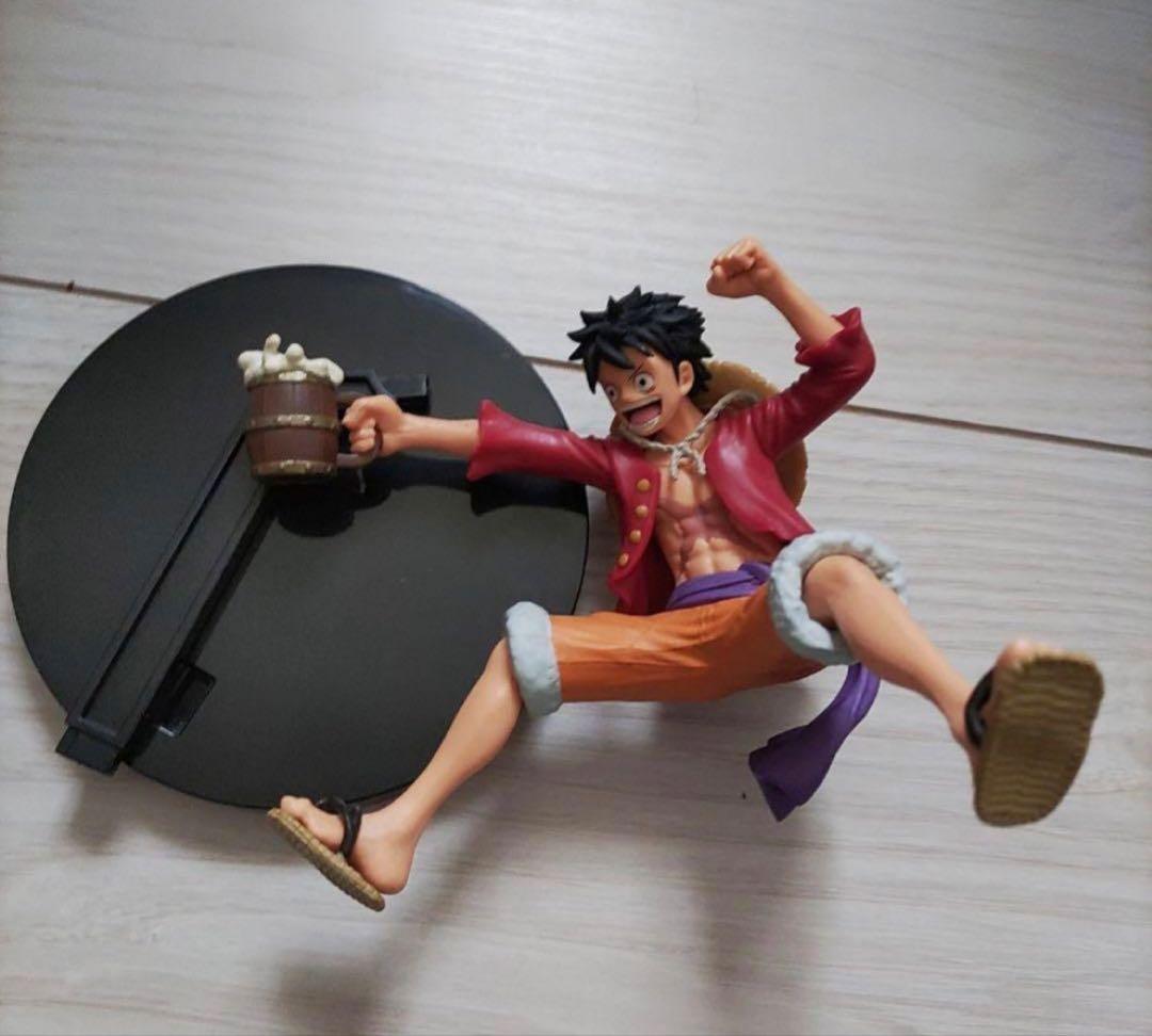 ONE PIECEフィギュア　宴　他オマケ付き