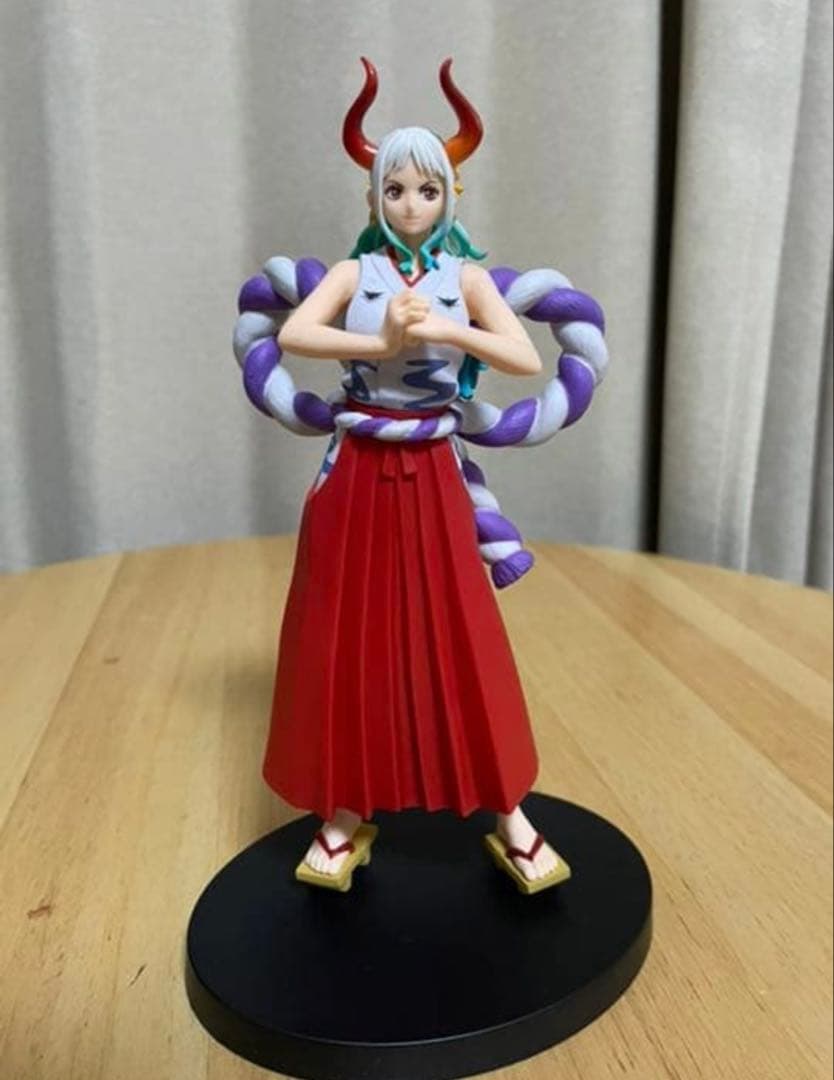 ONE PIECEフィギュア　宴　他オマケ付き