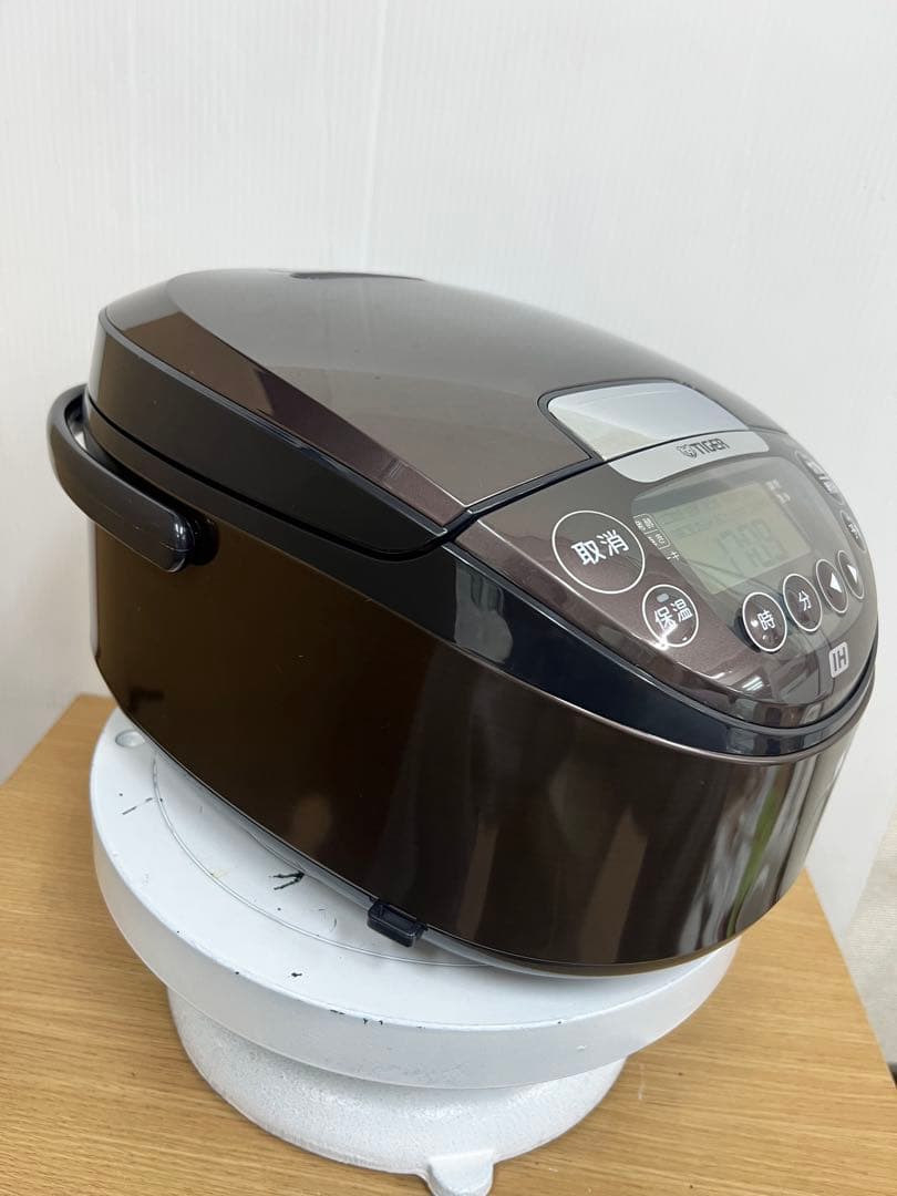 TIGER タイガー IHジャー炊飯器 JPW-C100 5.5合 2021年製