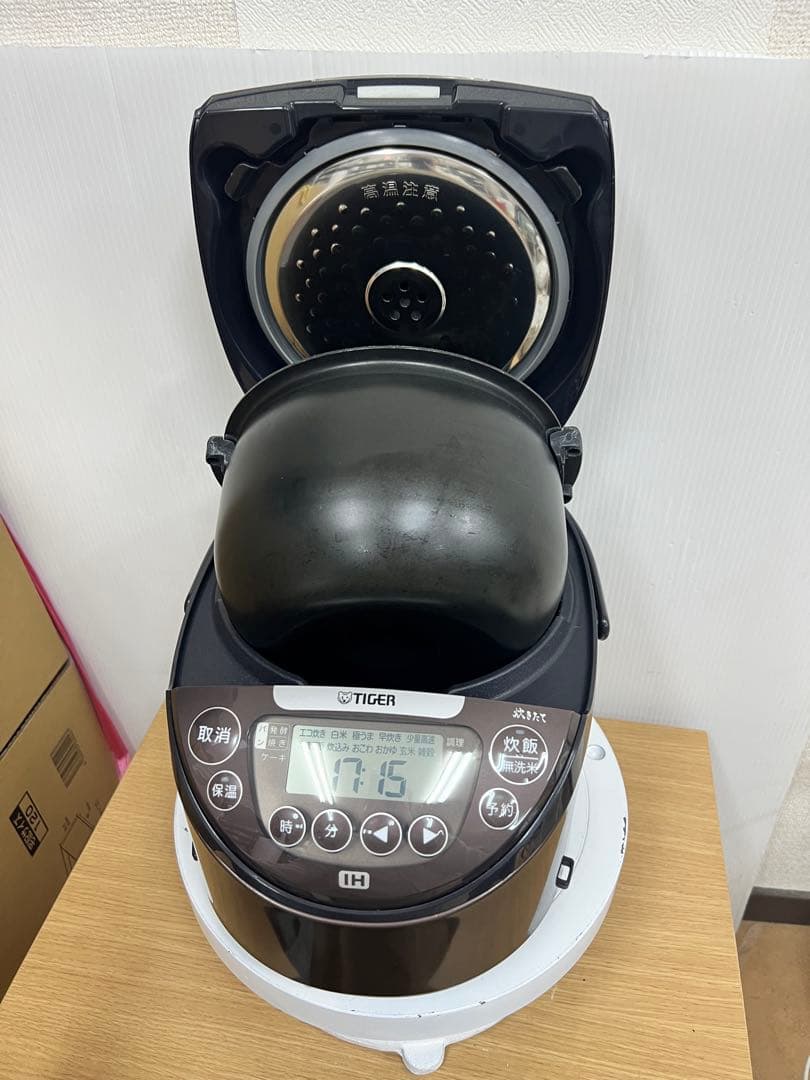 TIGER タイガー IHジャー炊飯器 JPW-C100 5.5合 2021年製