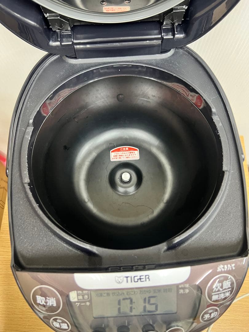 TIGER タイガー IHジャー炊飯器 JPW-C100 5.5合 2021年製