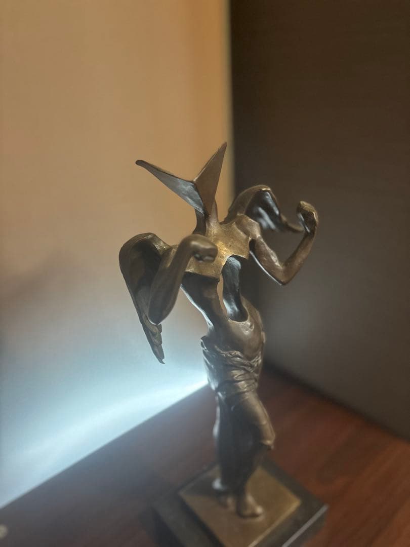 サルバドール・ダリ 超現実の天使 ブロンズ像 プロップ レプリカ 約40cm