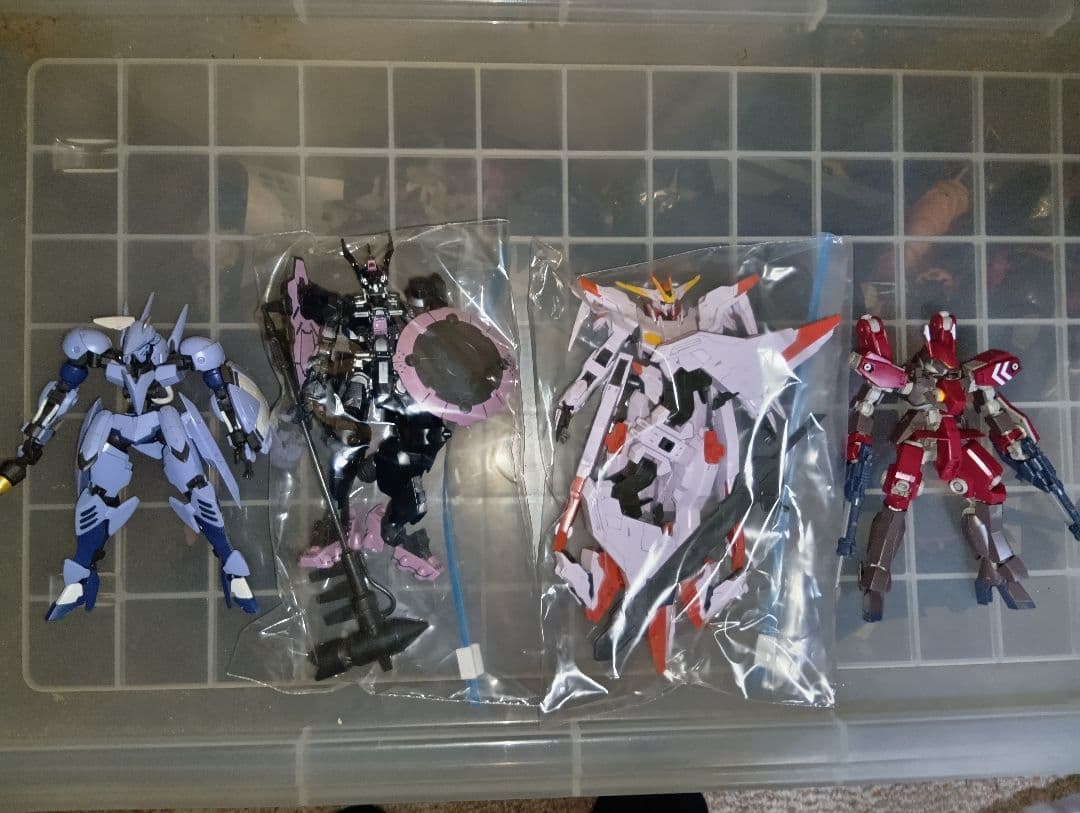 HGガンダムビルドファイターズシリーズ１４体セット＋鉄血５体色々セット