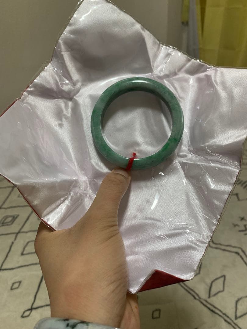 翡翠製緑色バングル