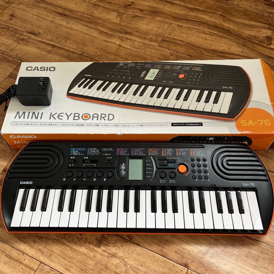 美品　アダプター付　動作確認済　CASIO SA-76 ミニキーボード