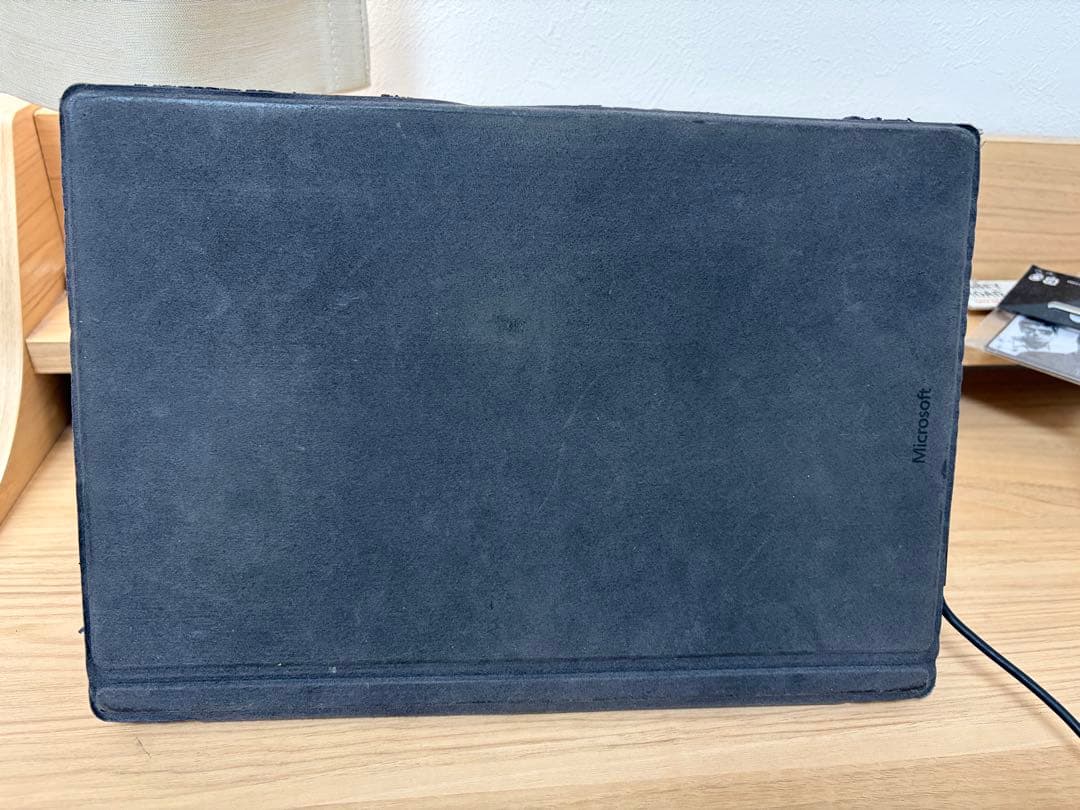 Microsoft Surface Pro （第5世代） 8GB 128GB