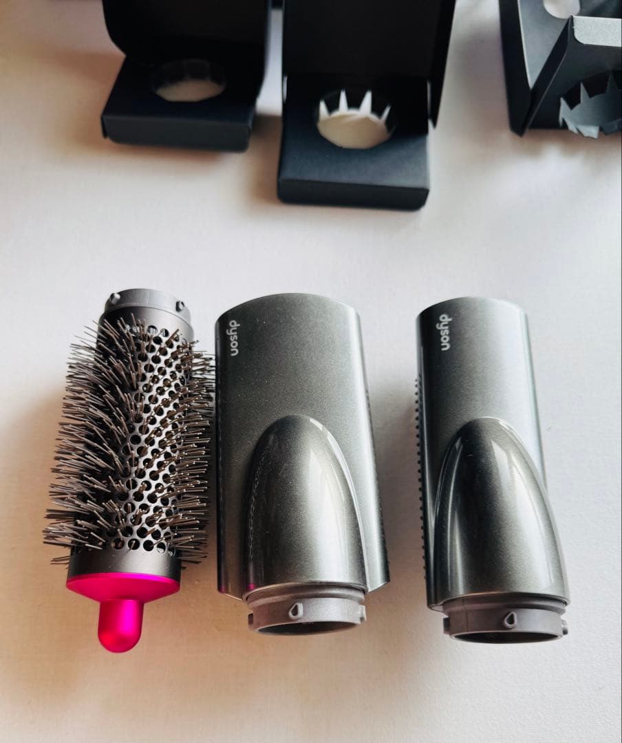 新品　Dyson Airwrap アタッチメントセット
