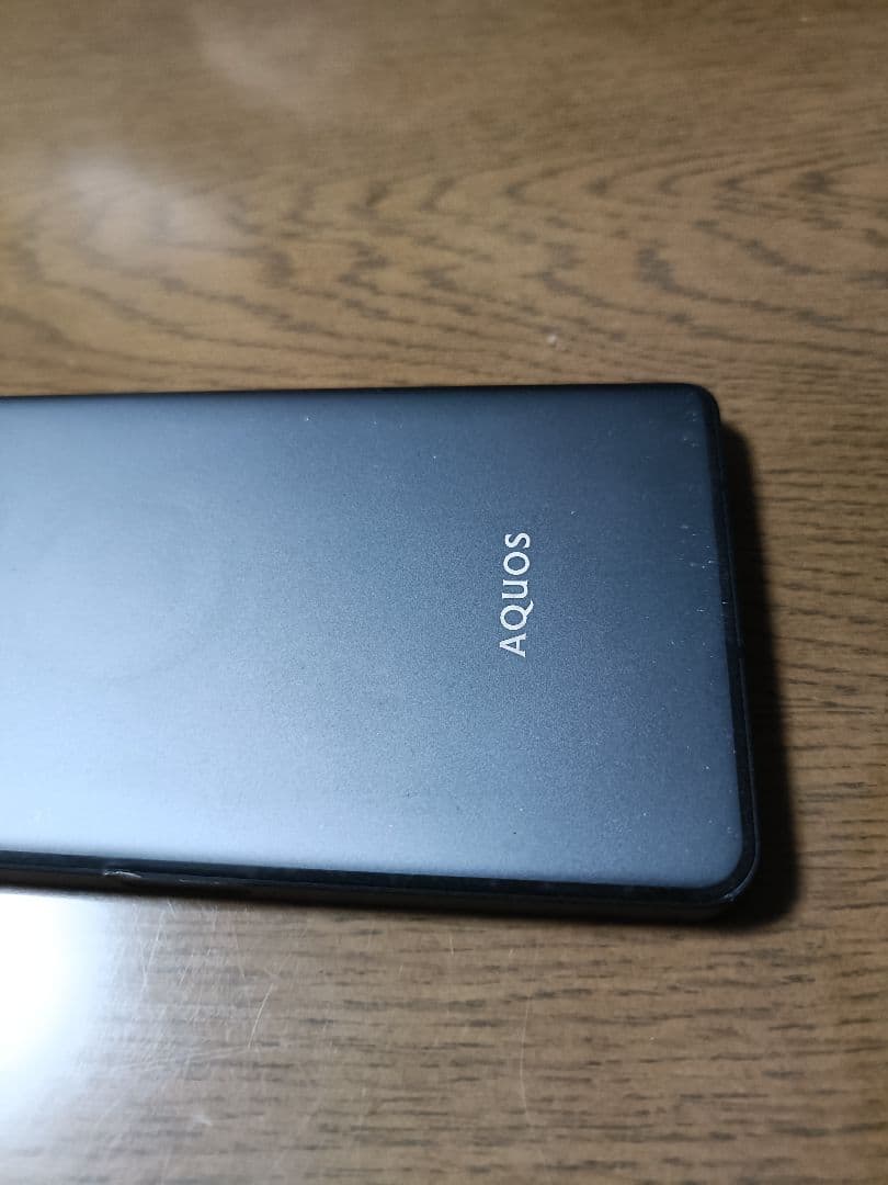 AQUOS Sense7 Plus 本体 ブラック(SoftBank)