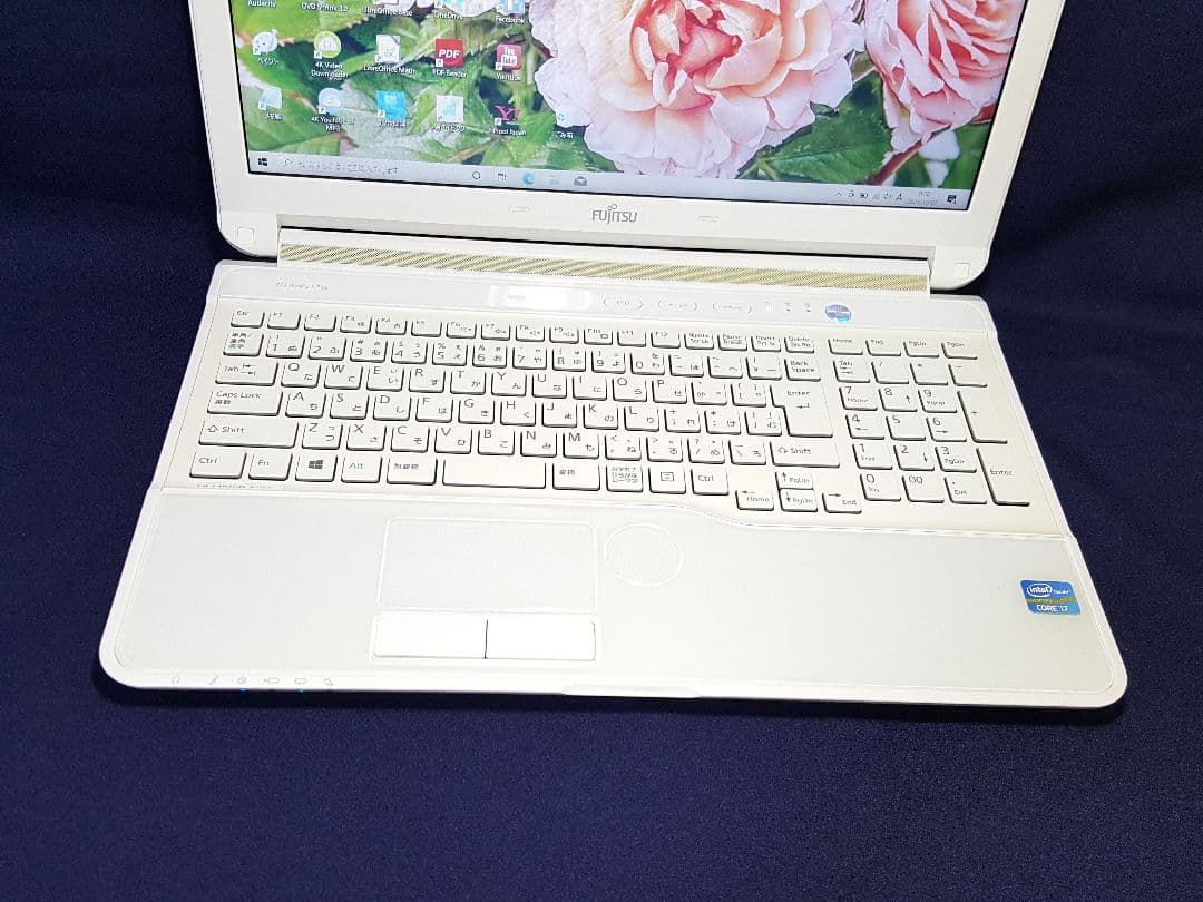 Win11/新品SSD480G/高速メモリ8GB/WEBカメラ/LIFEBOOK