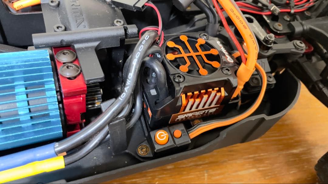 arrma タイフーン 6s