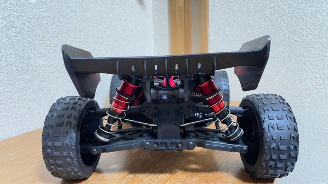 arrma タイフーン 6s