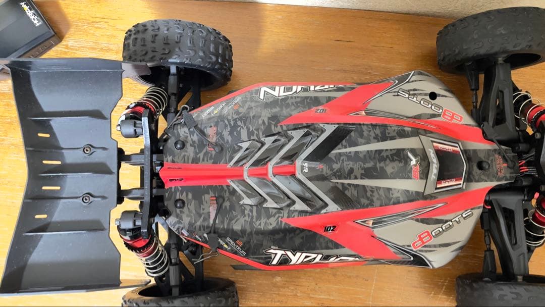 arrma タイフーン 6s