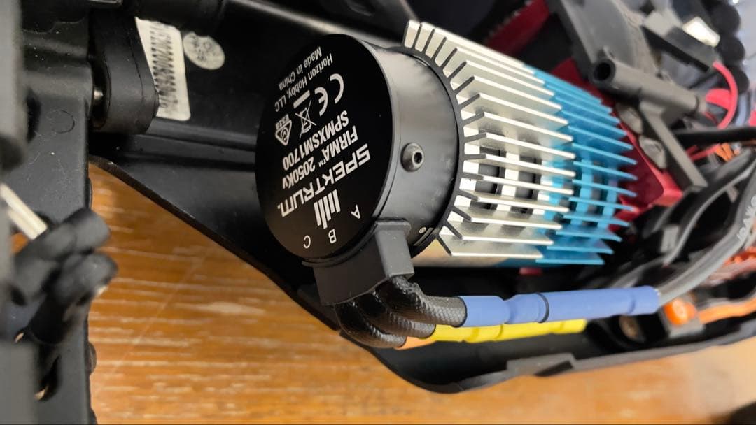 arrma タイフーン 6s