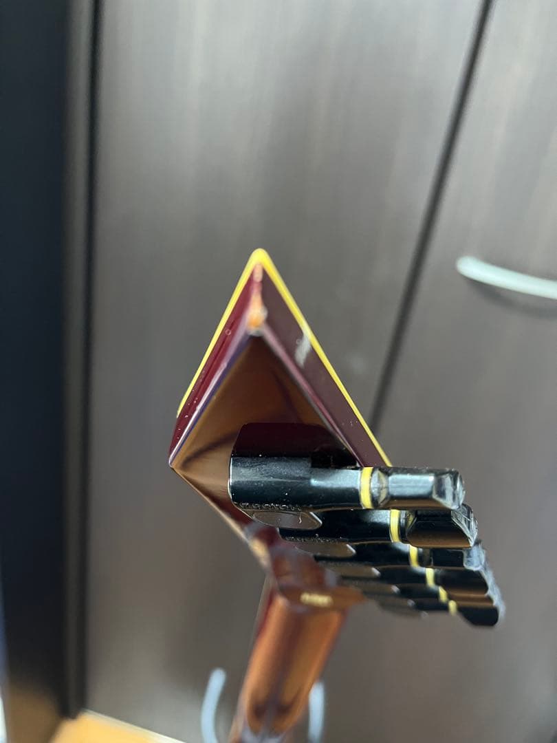 EDWARDS V型 千聖モデル　エレキギター