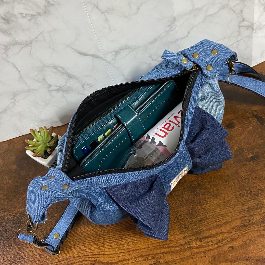 デニムリメイク【三日月型バッグ】ショルダーバッグ ハンドメイド