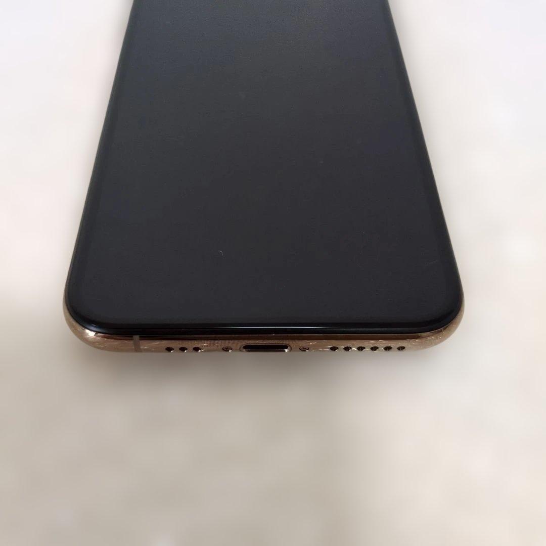 Apple iPhone Xs 64GB SIMフリー