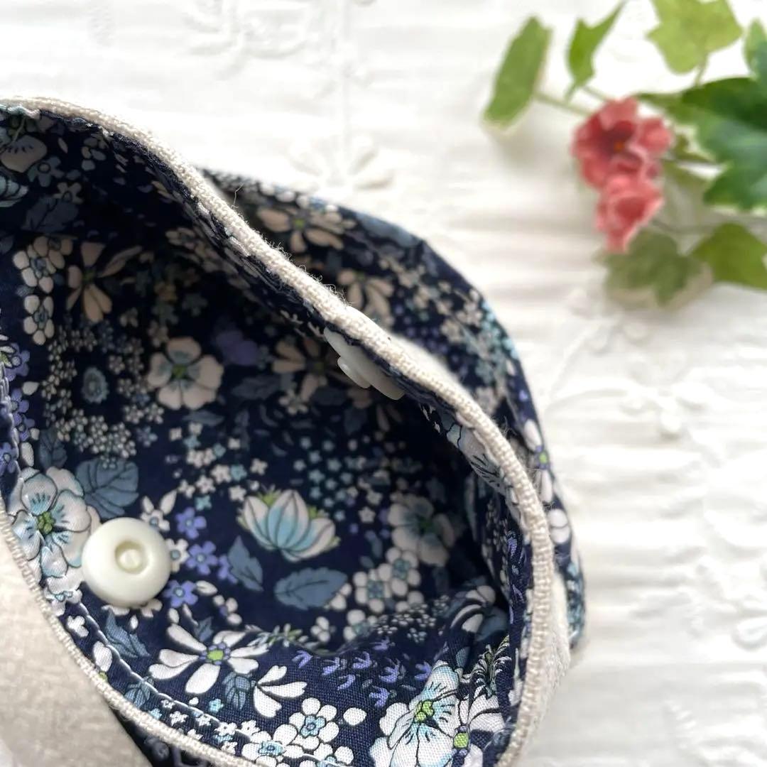 【384】ハンドメイド　刺繍ポーチ5点 (依頼品)