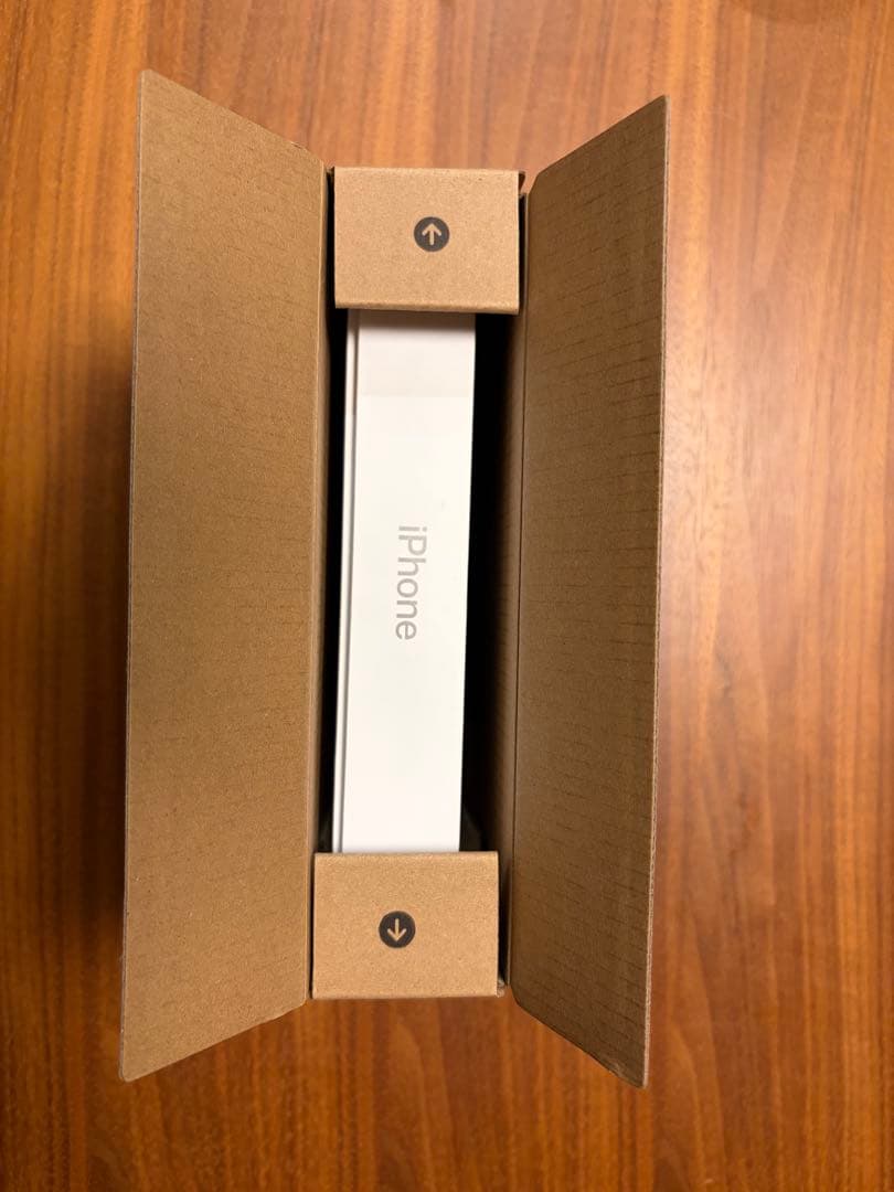 iPhone 15 pro ナチュラルチタニウム 256GB SIMフリー