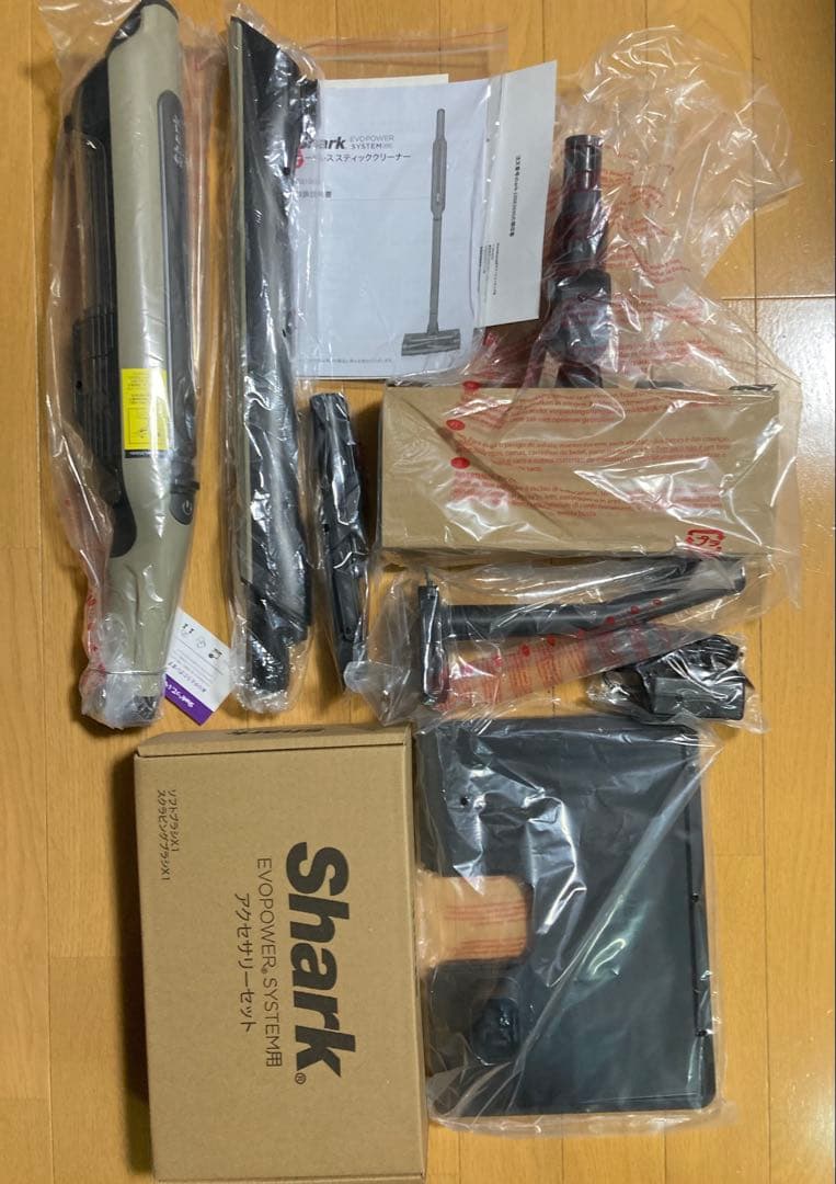 使用少・清掃済Sharkシャーク掃除機CS100J BR＋未使用ブラシセット箱有