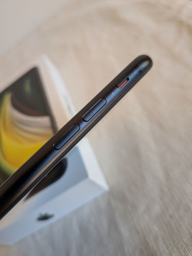 iPhoneSE 第2世代　ブラック　本体　128GB