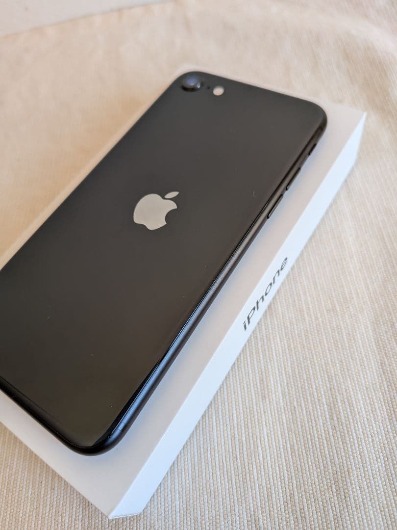 iPhoneSE 第2世代　ブラック　本体　128GB