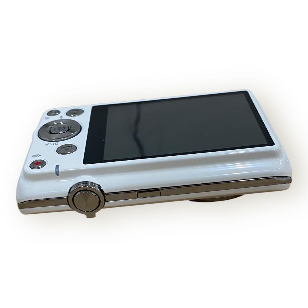 CASIO EXILIM×ANNA SUIコラボ コンパクトデジタルカメラ♪