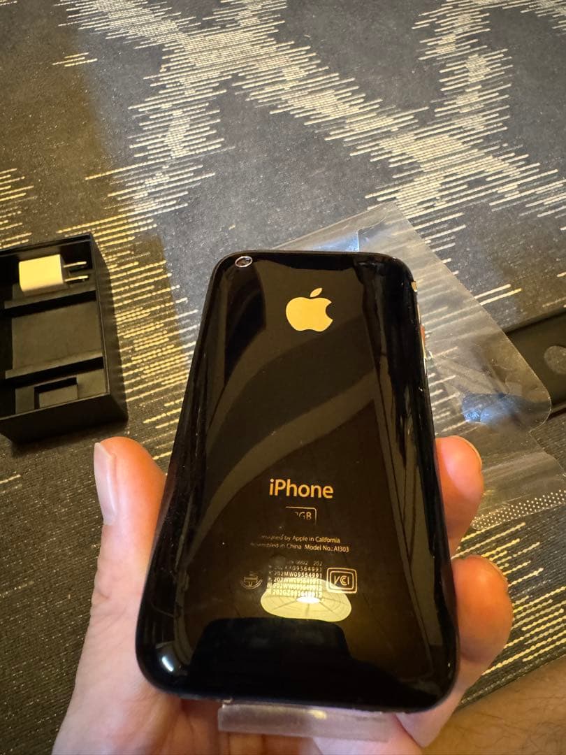 iPhone 3GS S（モデル A1303）不動 箱・ケーブル