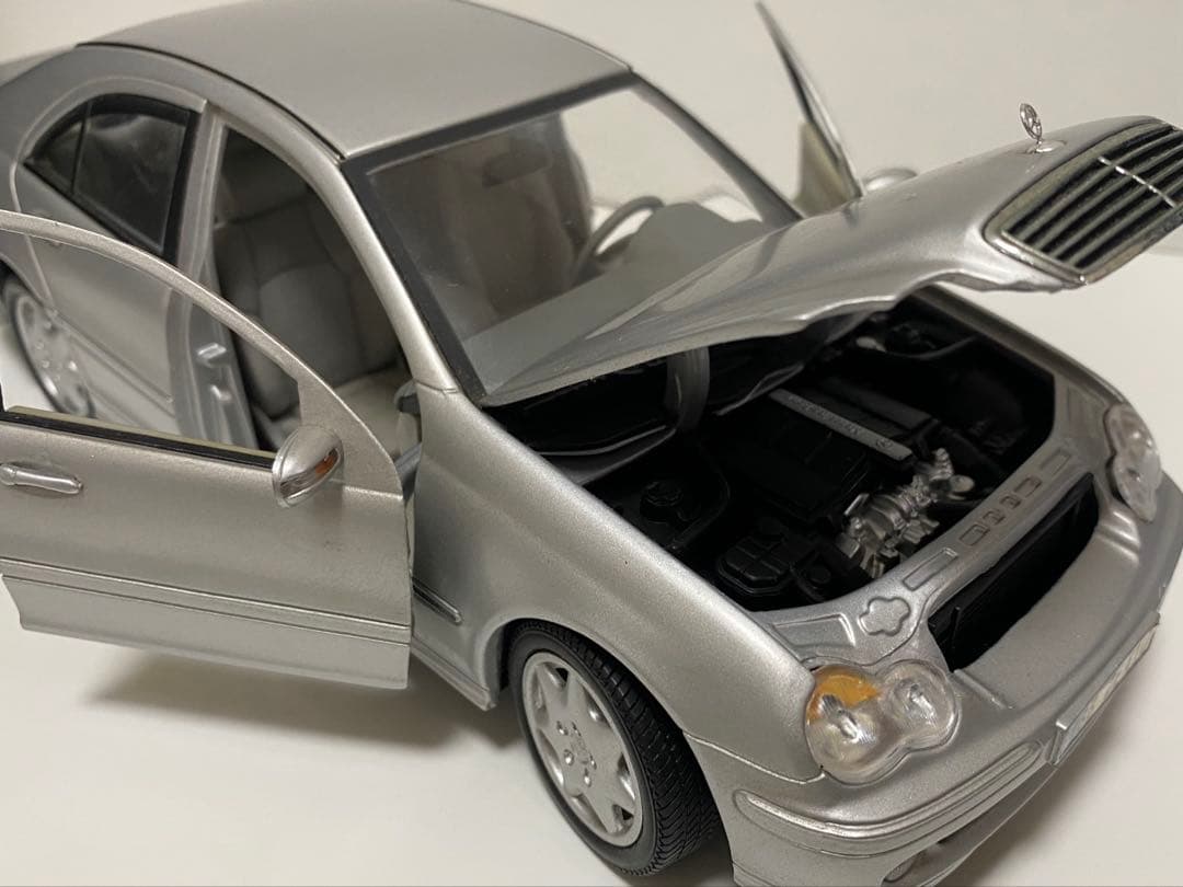 レア！美品1/18 ベンツ　C200 アヴァンギャルド　AMG シルバー　最安値