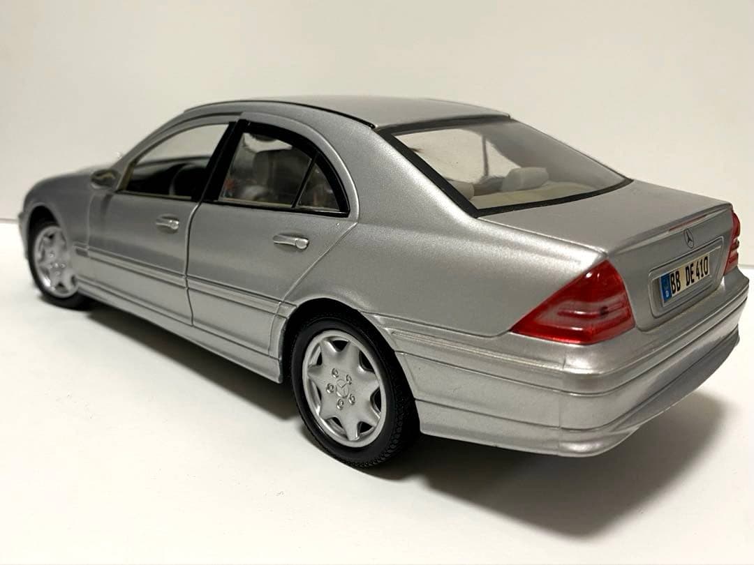 レア！美品1/18 ベンツ　C200 アヴァンギャルド　AMG シルバー　最安値